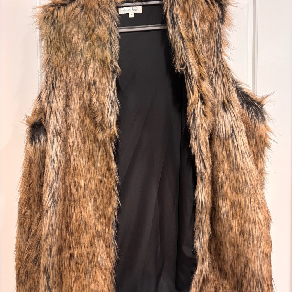 Grace & Lace Faux Fur Vest in Tan and Black